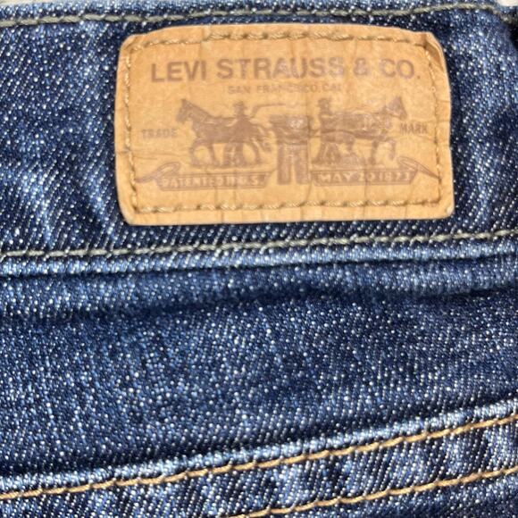 Woman's Levi’s Perfectly Slimming 512 Bootcut Blue Jeans Size 10M Medium‎ Wash - Picture 7 of 14